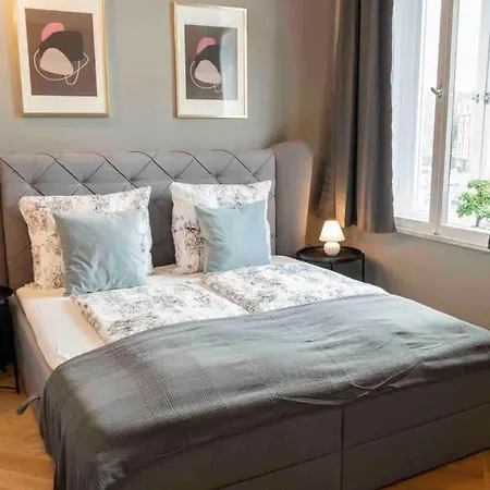 Zentrales Design *